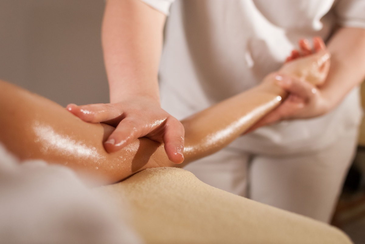 Frissítő testmasszázs – 60 perc