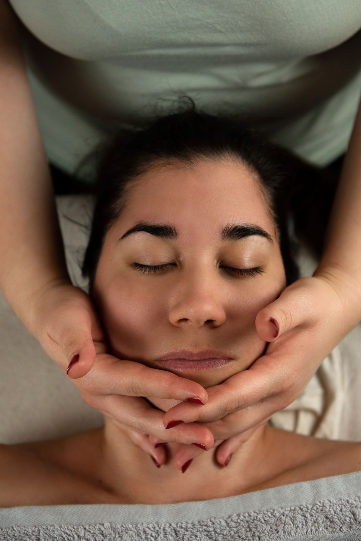 Frissítő arcmasszázs – 30 perc