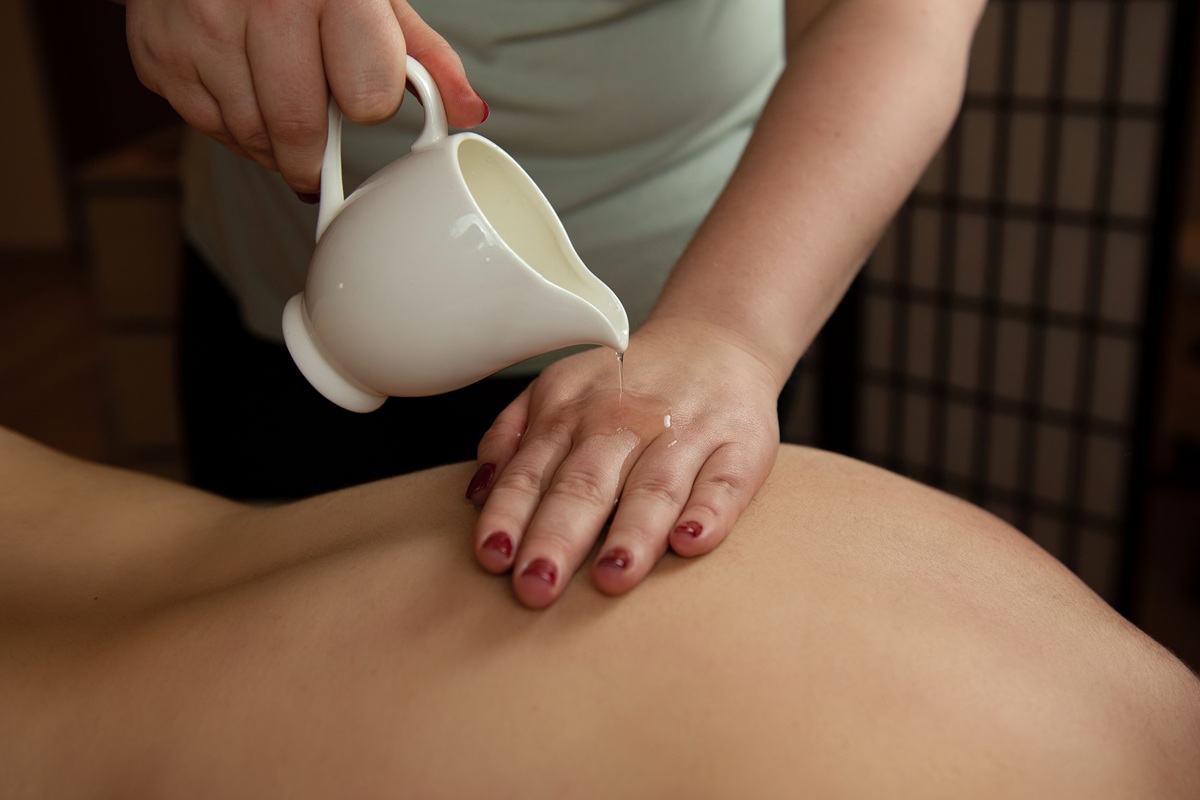 Relax hát/testmasszázs – 30 perc